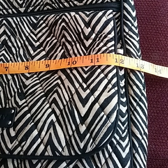 Vera Bradley zebra print cross body bag - Picture 8 of 8